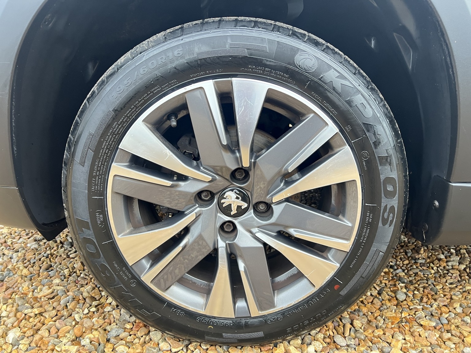 Used Peugeot 2008 2018 for sale - 76837064: Photo 14