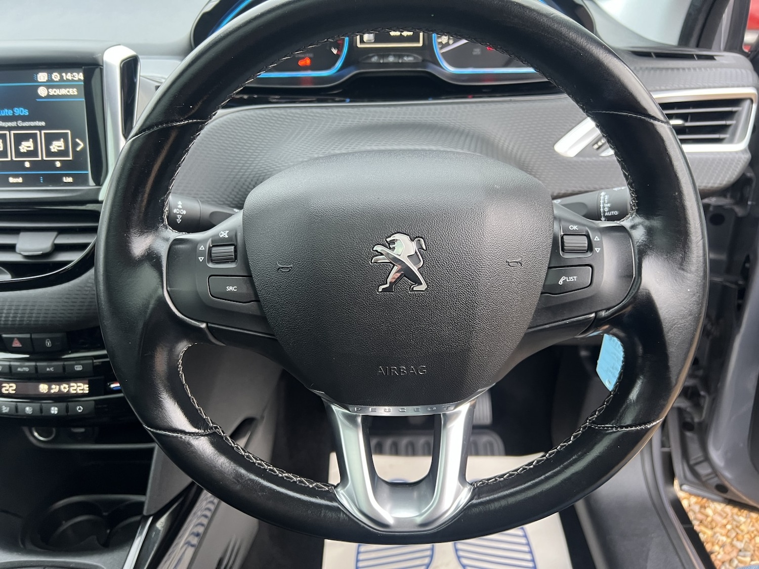 Used Peugeot 2008 2018 for sale - 76837064: Photo 29