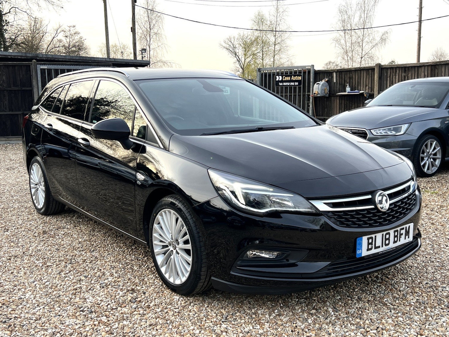 Used Vauxhall Astra 2018 for sale - 78045700: Photo 1