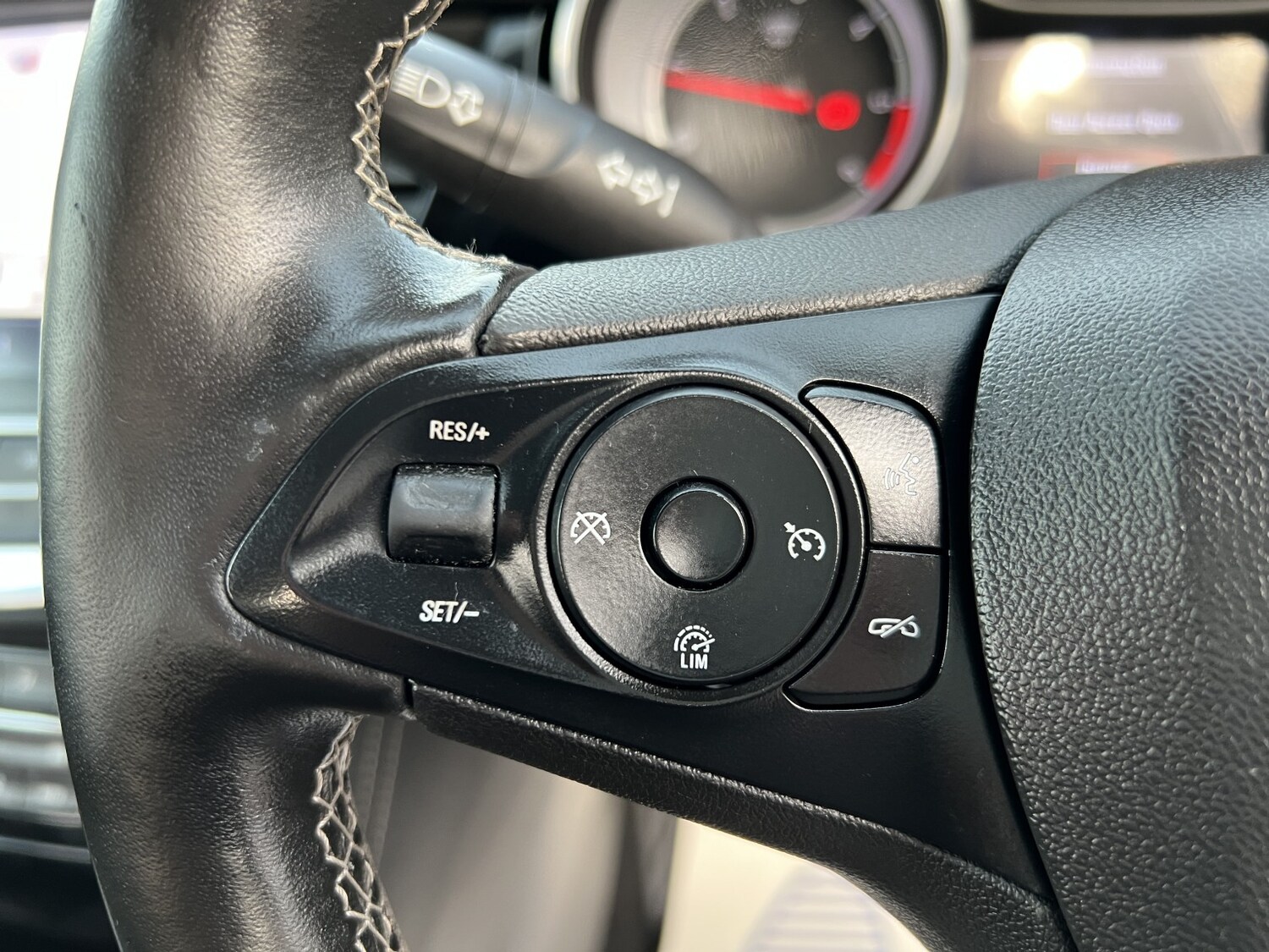 Used Vauxhall Astra 2018 for sale - 78045700: Photo 26