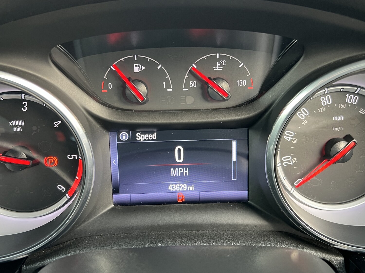 Used Vauxhall Astra 2018 for sale - 78045700: Photo 38