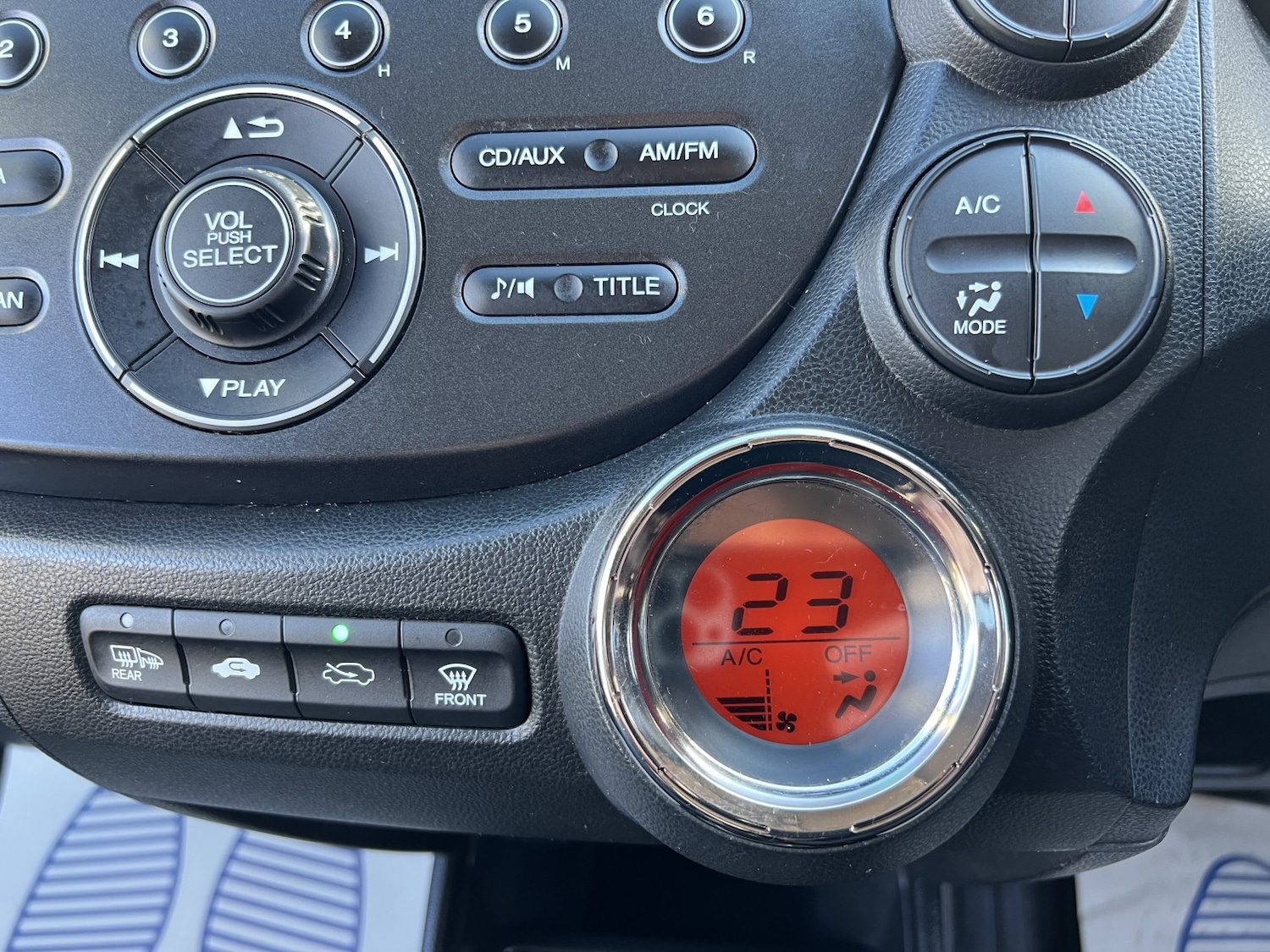 Used Honda Jazz 2013 for sale - 76482863: Photo 12