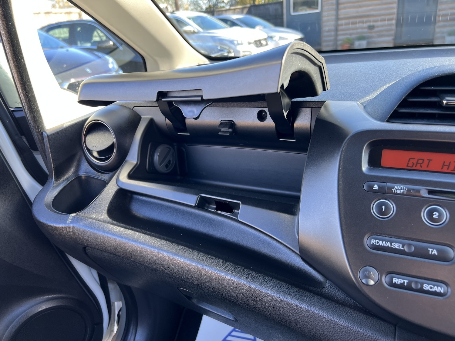 Used Honda Jazz 2013 for sale - 76482863: Photo 14