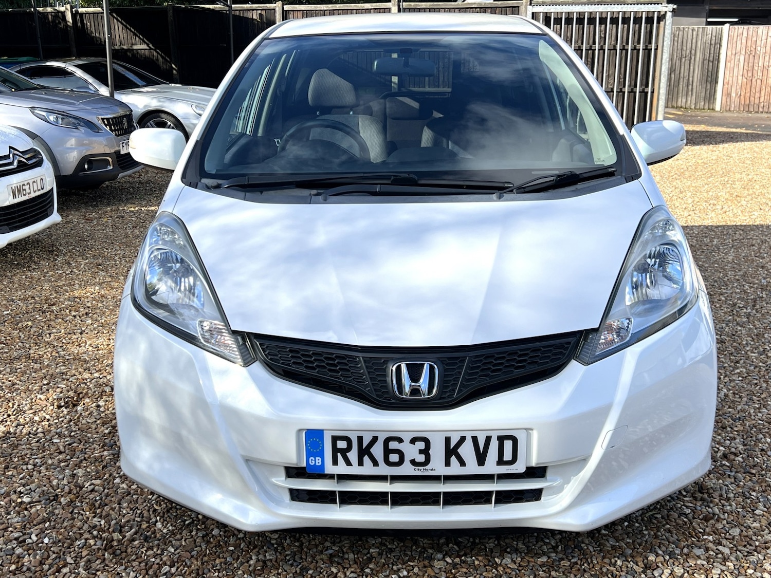 Used Honda Jazz 2013 for sale - 76482863: Photo 2
