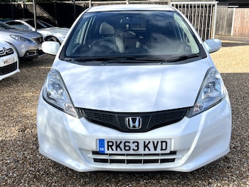 Used Honda Jazz 2013 for sale - 76482863: Photo
