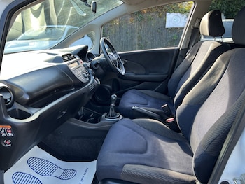 Used Honda Jazz 2013 for sale - 76482863: Photo