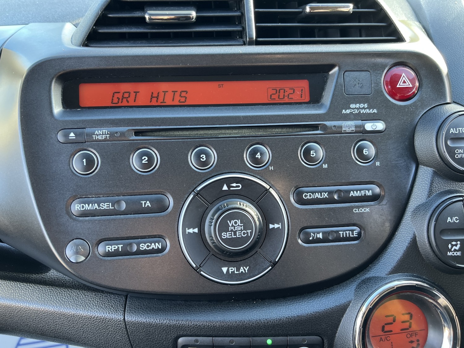 Used Honda Jazz 2013 for sale - 76482863: Photo 9