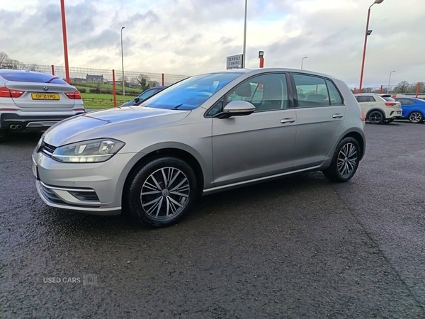 Used Volkswagen Golf 2017 for sale - 77192740: Photo 9