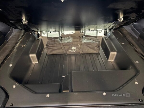 Used Land Rover Defender 2025 for sale - 76419508: Photo 24