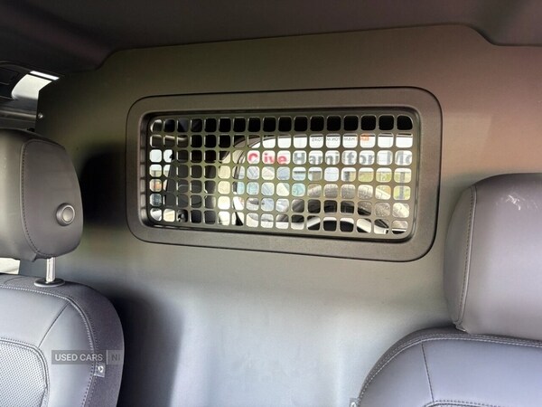 Used Land Rover Defender 2025 for sale - 76419508: Photo 25