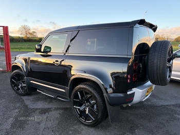 Used Land Rover Defender 2025 for sale - 76419508: Photo