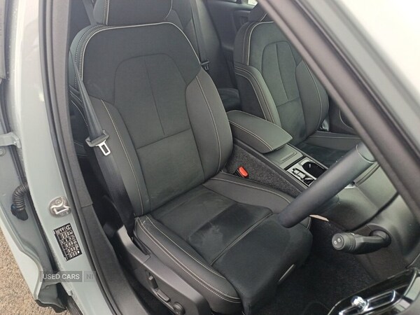 Used Volvo XC40 2025 for sale - 76240423: Photo 17