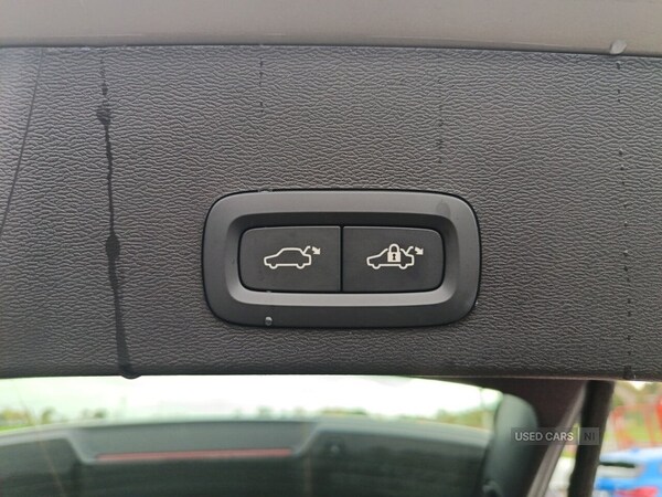 Used Volvo XC40 2025 for sale - 76240423: Photo 32