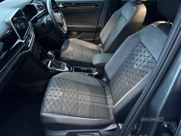 Used Volkswagen T-Roc 2023 for sale - 76914297: Photo 16