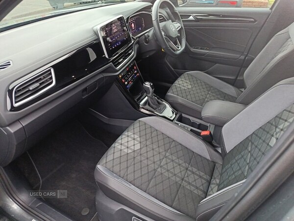 Used Volkswagen T-Roc 2023 for sale - 76914297: Photo 24