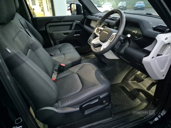 Used Land Rover Defender 2025 for sale - 76500388: Photo 26