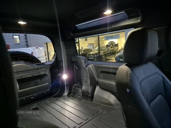 Used Land Rover Defender 2025 for sale - 76500388: Photo 8