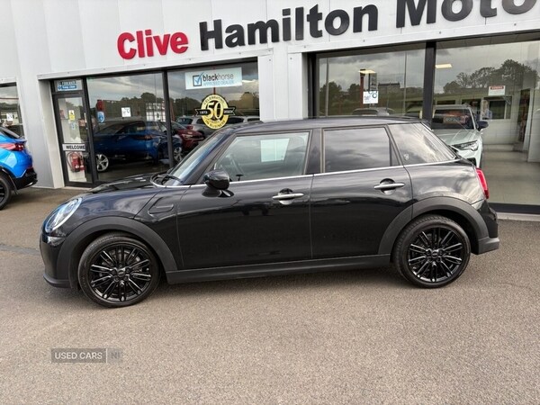 Used MINI Hatch 2024 for sale - 75721351: Photo 2