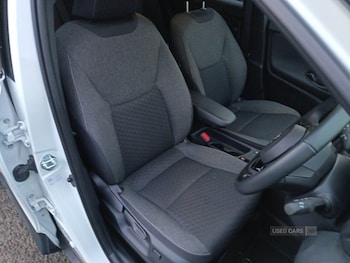 Used Toyota Yaris Cross 2025 for sale - 76966020: Photo