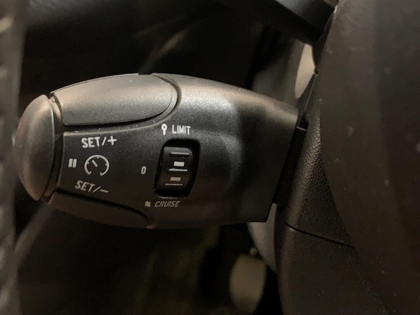Used Peugeot 208 2017 for sale - 75406458: Photo 27