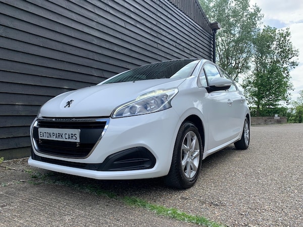Used Peugeot 208 2017 for sale - 75406458: Photo 2