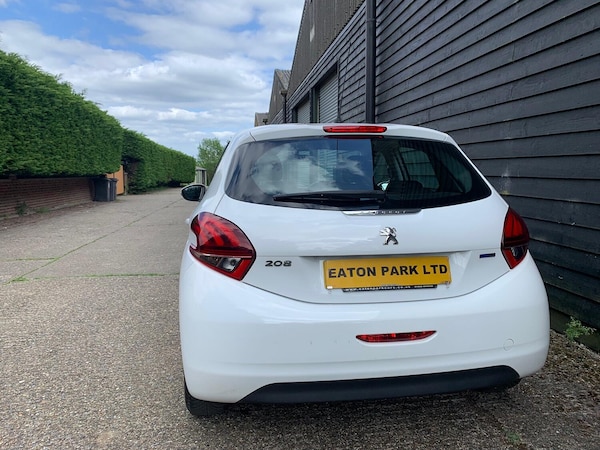 Used Peugeot 208 2017 for sale - 75406458: Photo 5