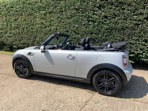 Used MINI Convertible 2015 for sale - 75406456: Photo 11