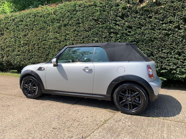 Used MINI Convertible 2015 for sale - 75406456: Photo 17