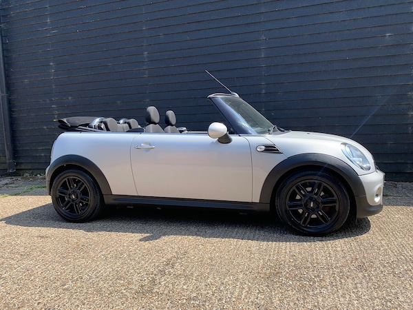 Used MINI Convertible 2015 for sale - 75406456: Photo 4