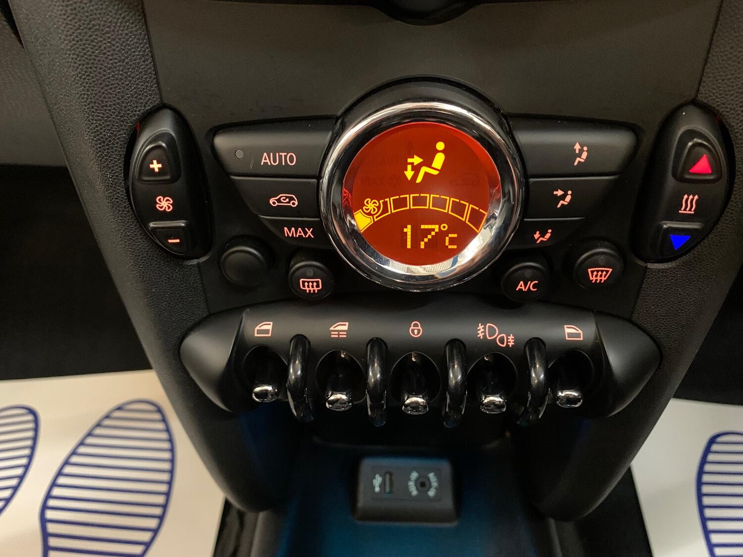 Used MINI Convertible 2015 for sale - 76793621: Photo 27