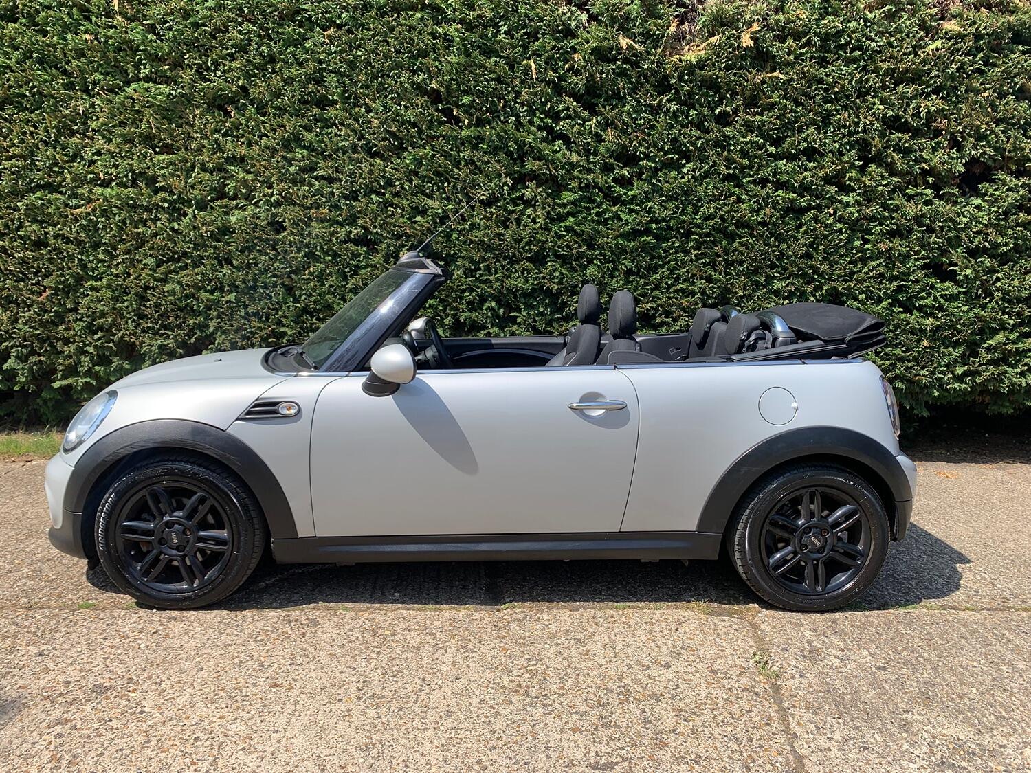 Used MINI Convertible 2015 for sale - 76793621: Photo 9