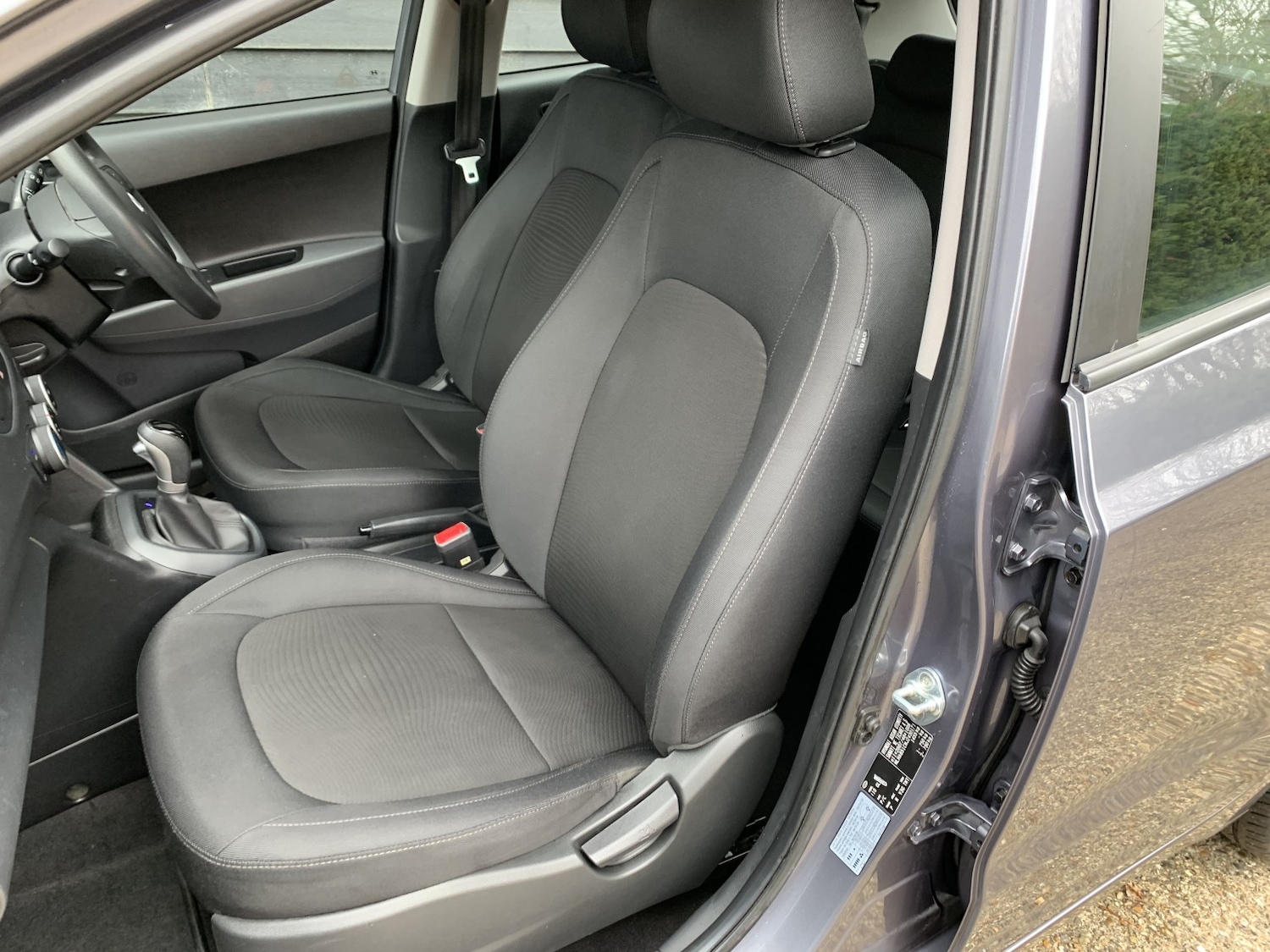 Used Hyundai i10 2018 for sale - 76246147: Photo 23