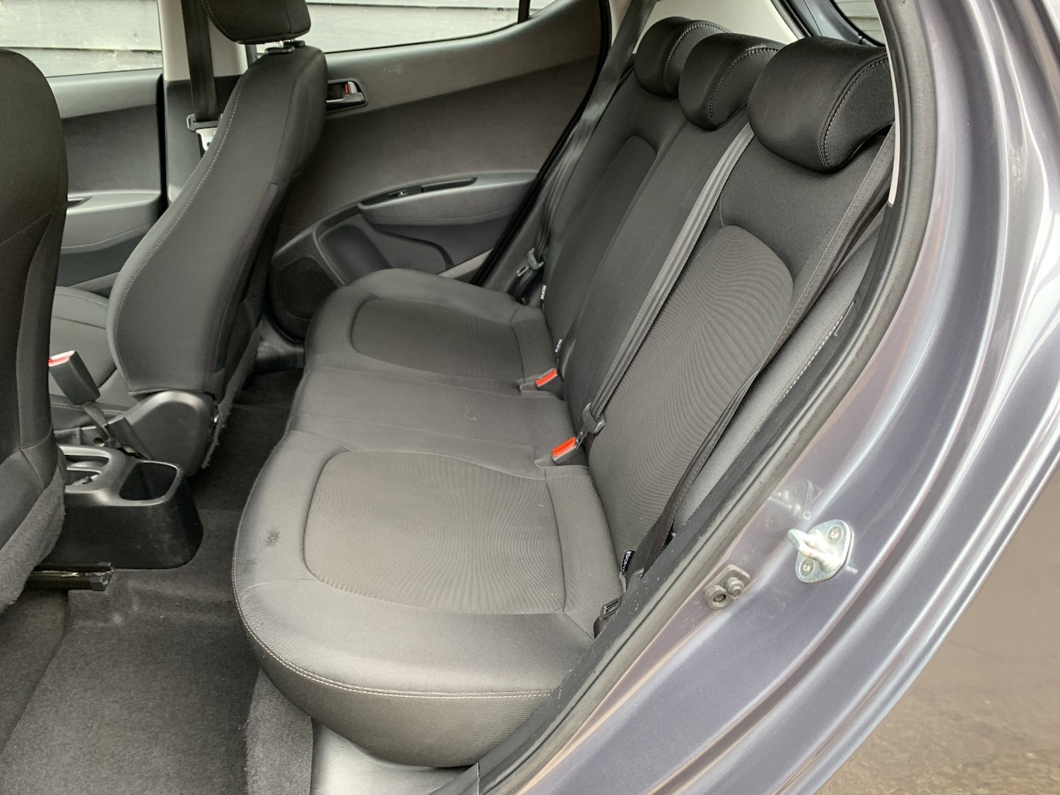 Used Hyundai i10 2018 for sale - 76246147: Photo 25