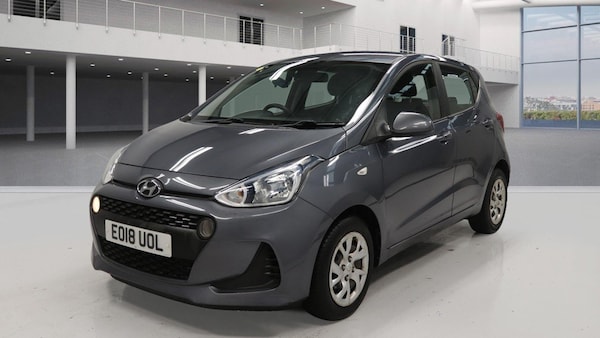 Used Hyundai i10 2018 for sale - 76246147: Photo 2