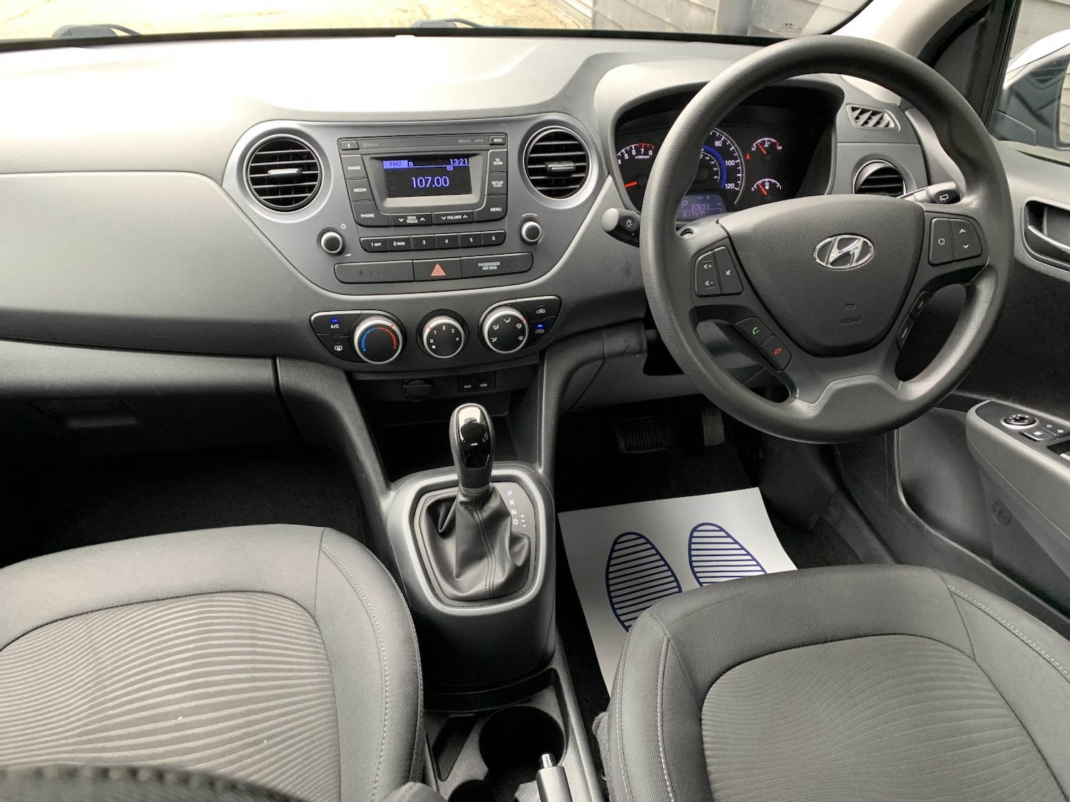 Used Hyundai i10 2018 for sale - 76246147: Photo 30