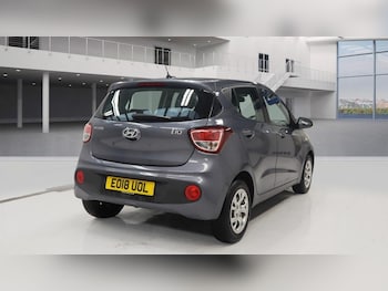 Used Hyundai i10 2018 for sale - 76246147: Photo 4
