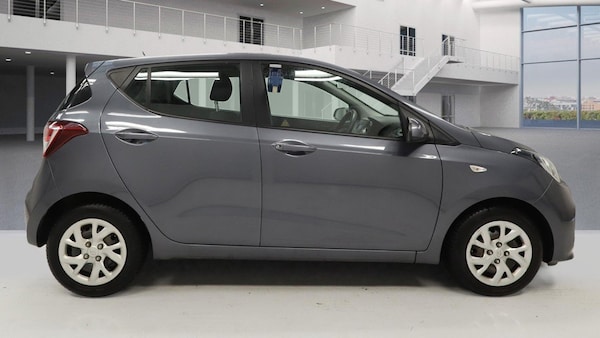 Used Hyundai i10 2018 for sale - 76246147: Photo 5