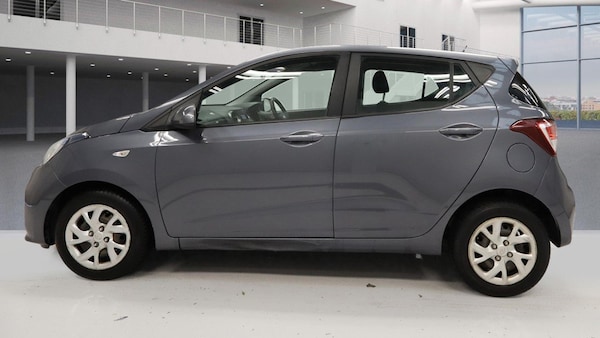 Used Hyundai i10 2018 for sale - 76246147: Photo 6