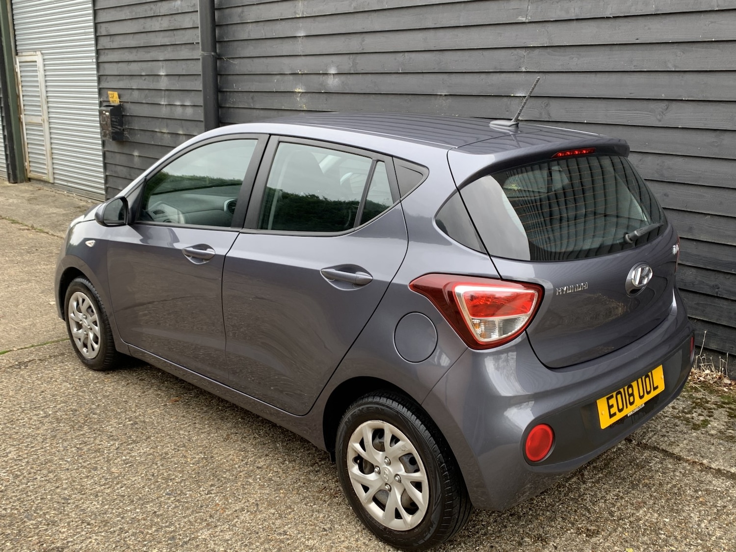 Used Hyundai i10 2018 for sale - 76246147: Photo 7