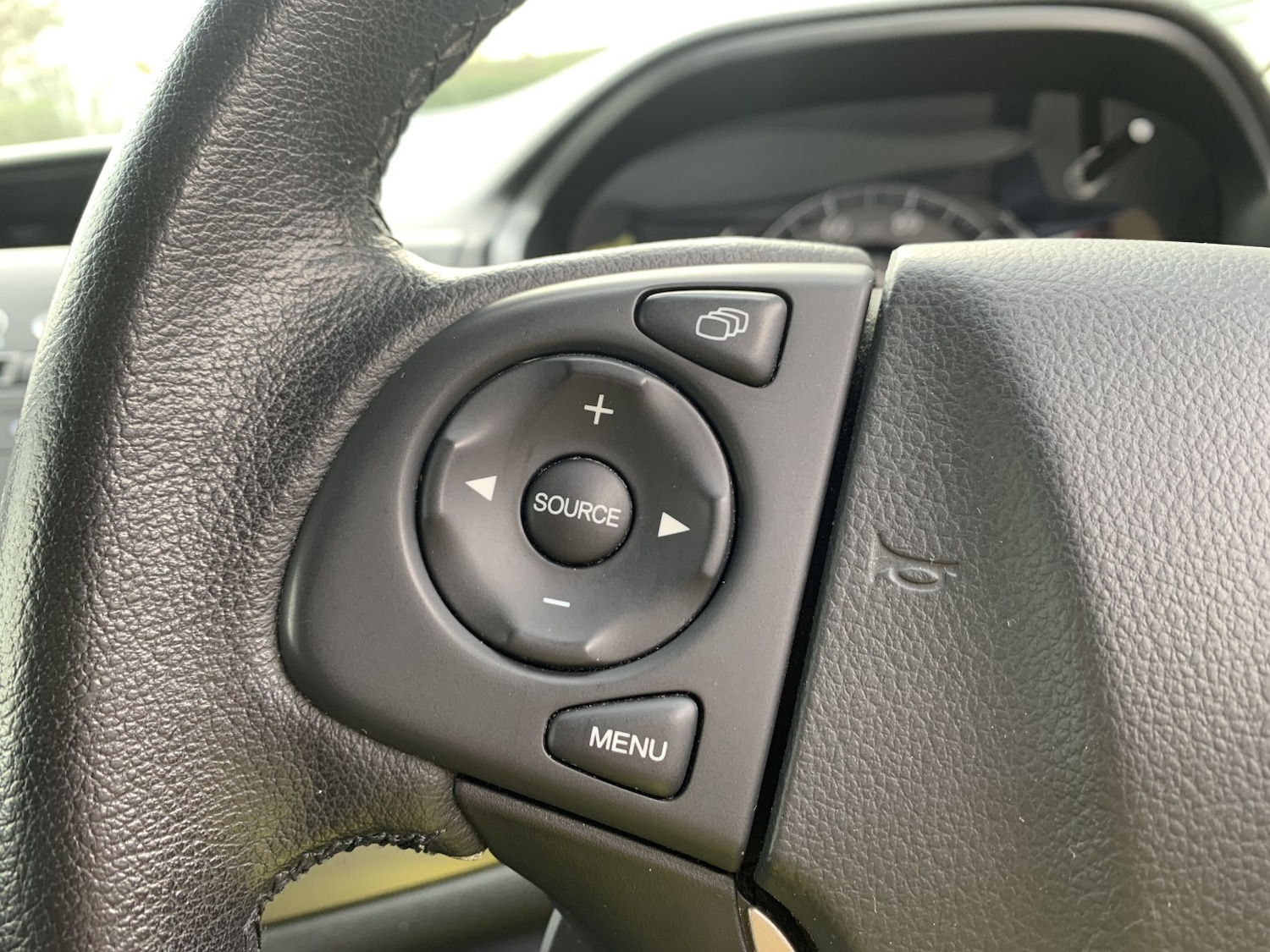 Used Honda CR-V 2015 for sale - 77522078: Photo 33