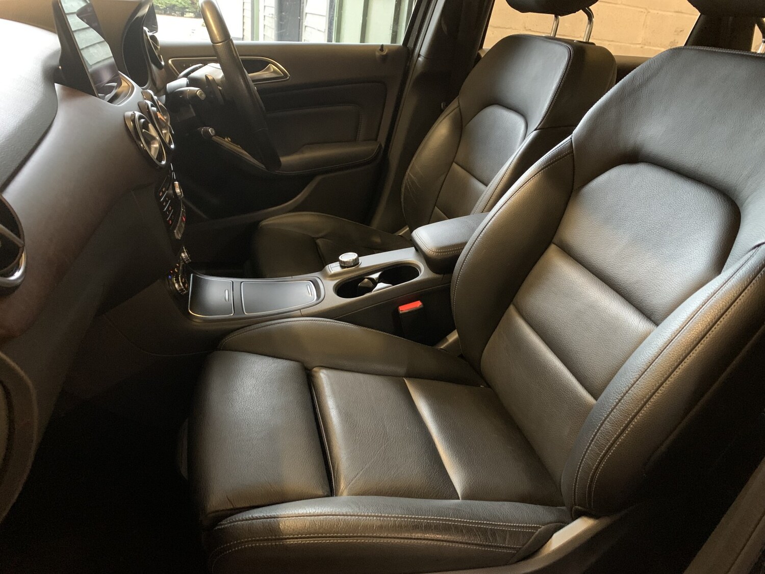 Used Mercedes-Benz B Class 2018 for sale - 77220525: Photo 27