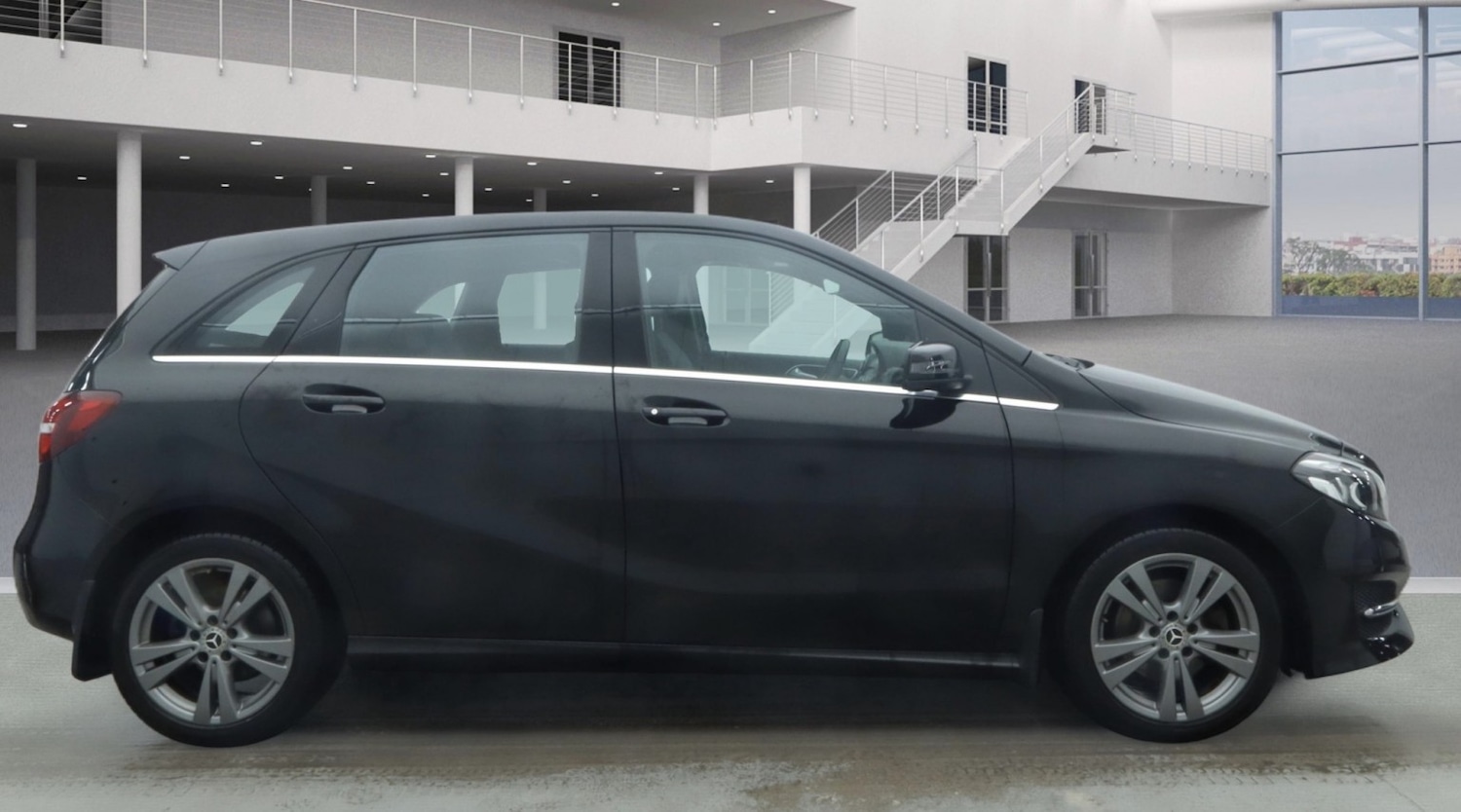 Used Mercedes-Benz B Class 2018 for sale - 77220525: Photo 5