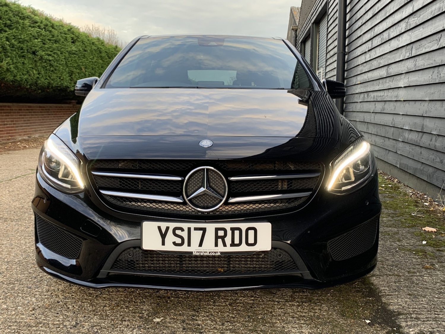 Used Mercedes-Benz B Class 2017 for sale - 76431002: Photo 2