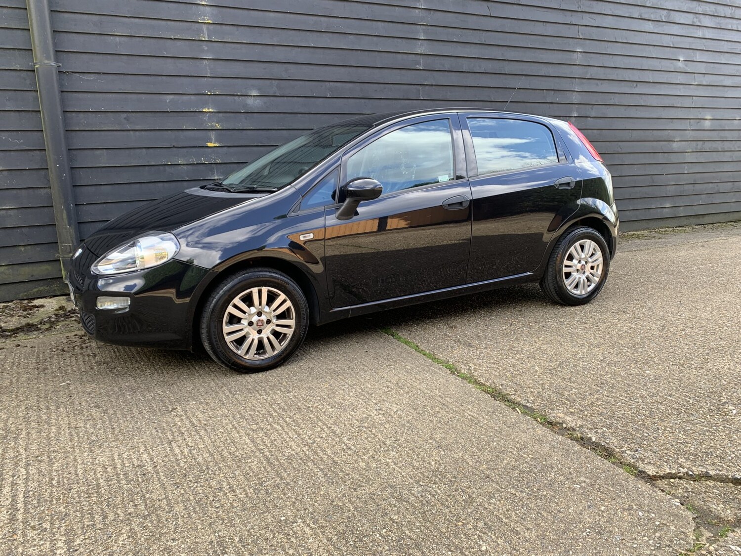 Used Fiat Punto 2017 for sale - 77906474: Photo 16