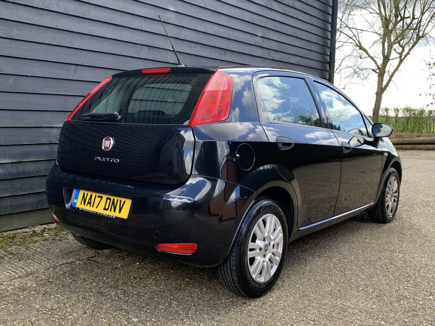Used Fiat Punto 2017 for sale - 77906474: Photo 6