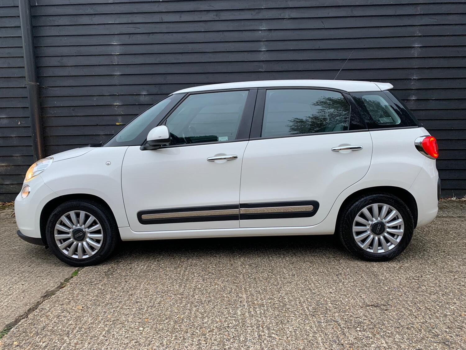 Used Fiat 500L 2016 for sale - 76257637: Photo 15