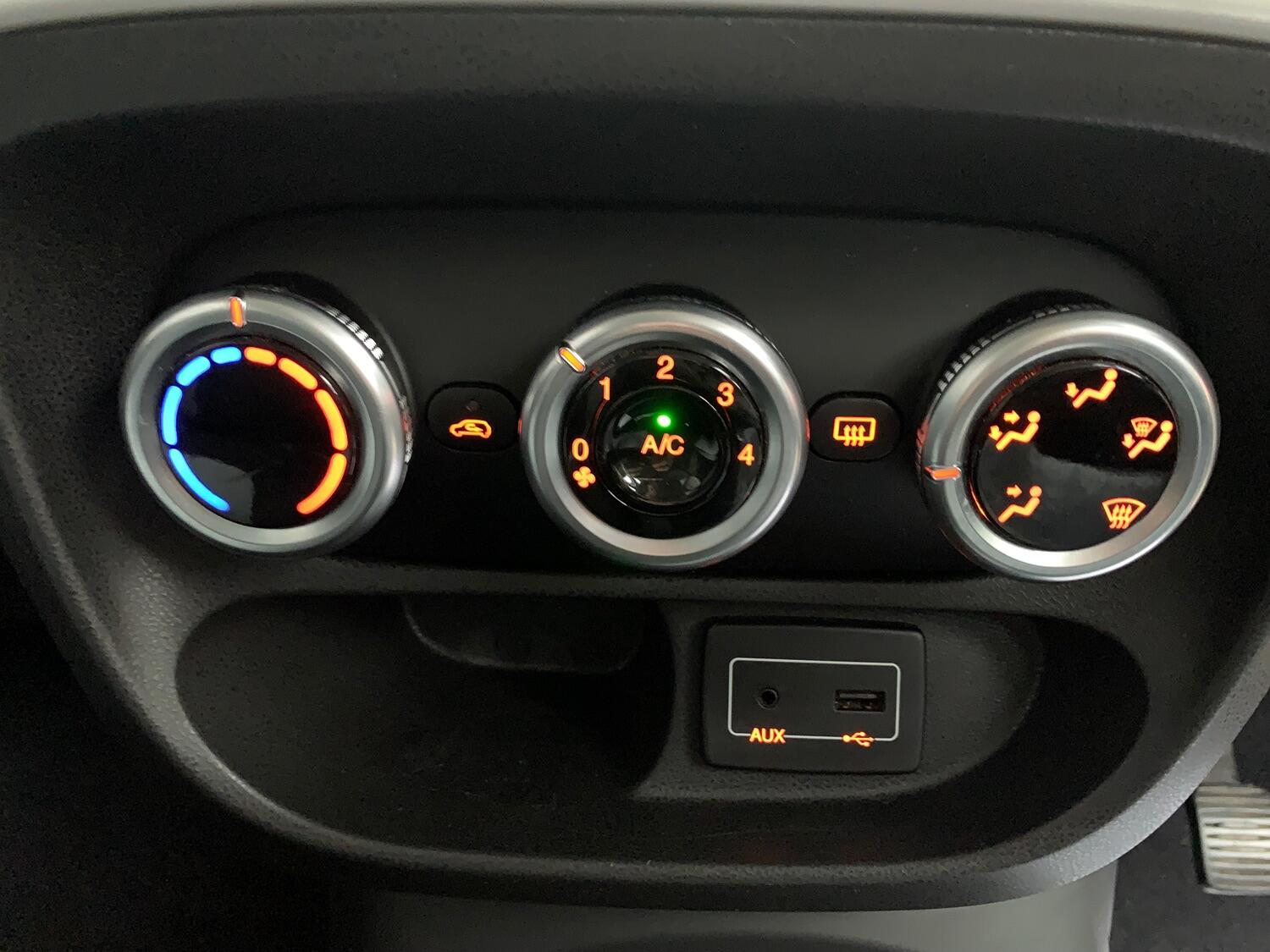 Used Fiat 500L 2016 for sale - 76257637: Photo 27