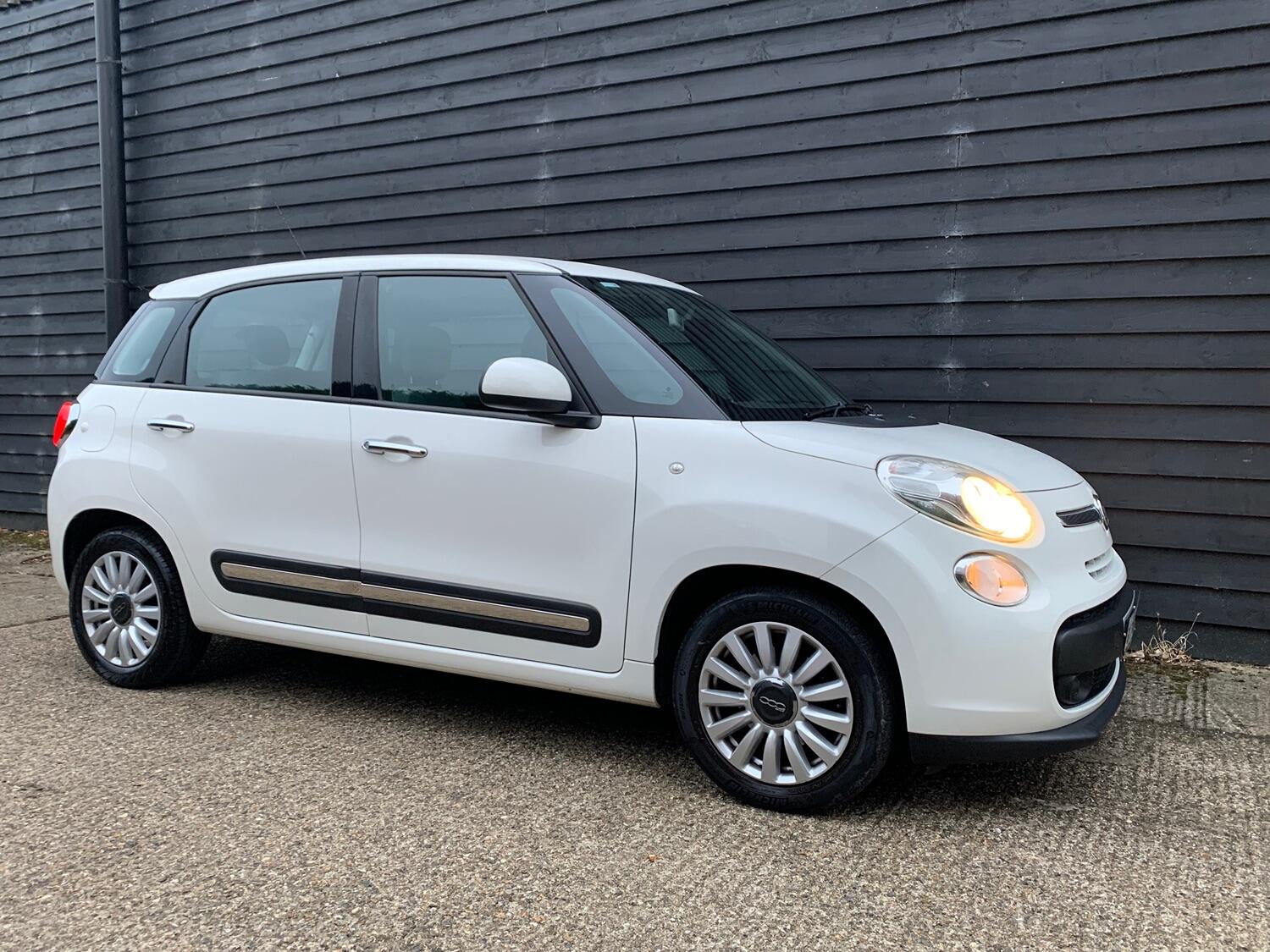 Used Fiat 500L 2016 for sale - 76257637: Photo 3