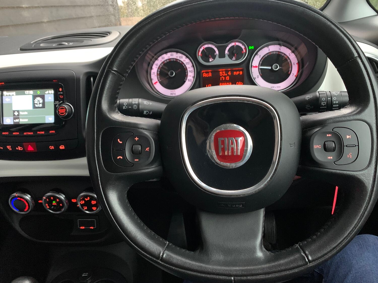 Used Fiat 500L 2016 for sale - 76257637: Photo 33