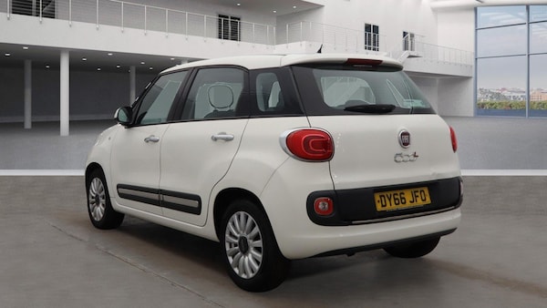 Used Fiat 500L 2016 for sale - 76257637: Photo 3
